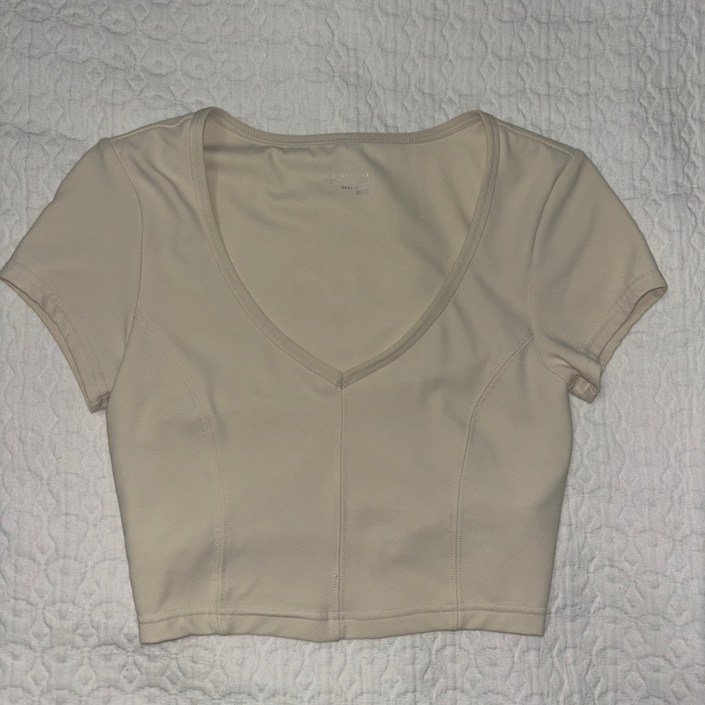 Cute aerie workout top!
